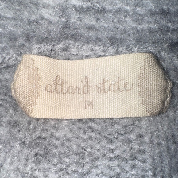 Altar’d State Distressed Hem Cropped Cardigan Gray Size M. GUC - Picture 4 of 8